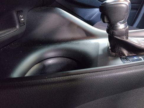 Used 2018 Toyota C-HR XLE image 26