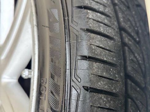 Used 2005 Chrysler Crossfire Limited RWD image 15