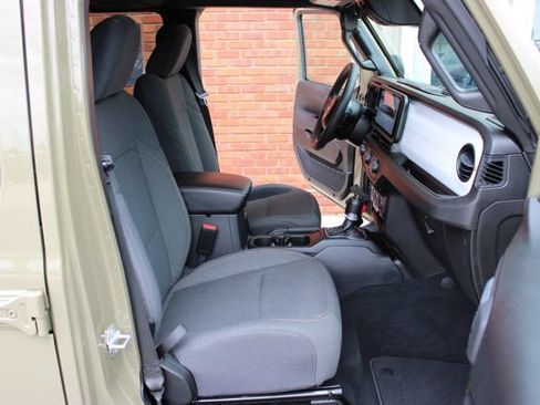 Used 2026 Jeep Wrangler Unlimited Sport AWD/4WD image 45