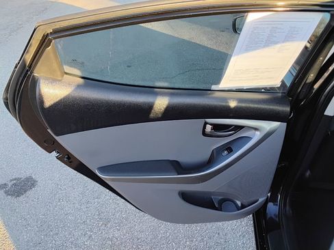 Used 2012 Hyundai Elantra GLS w/ Comfort Pkg 2 image 18