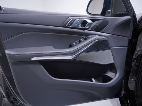 New 2026 BMW X5 xDrive40i w/ M Sport Package image 10