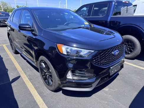 Used 2023 Ford Edge ST-Line AWD/4WD image 3
