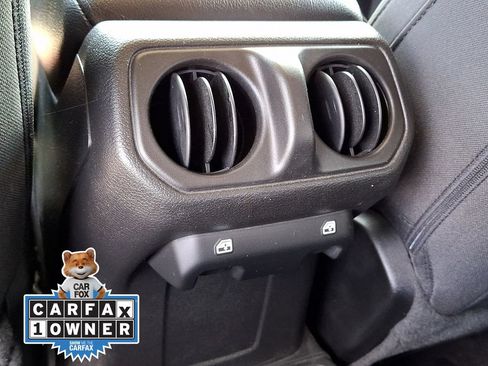 Used 2022 Jeep Wrangler Unlimited Sport AWD/4WD image 11