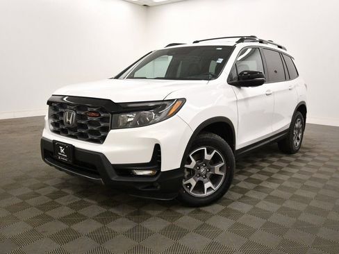 Certified 2022 Honda Passport TrailSport image 2