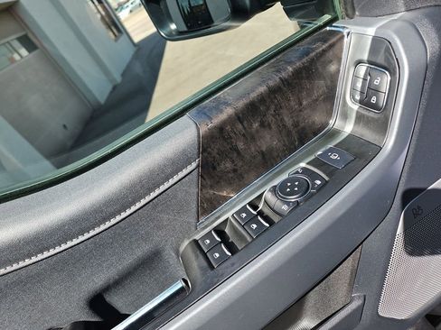 Used 2024 Ford F250 Lariat w/ Lariat Ultimate Package image 12