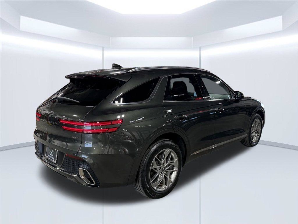Used 2025 Genesis GV70 2.5T AWD/4WD image 7