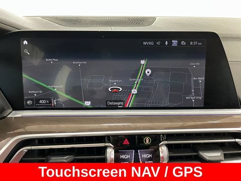 Used 2022 BMW X5 xDrive40i w/ M Sport Package AWD/4WD image 3