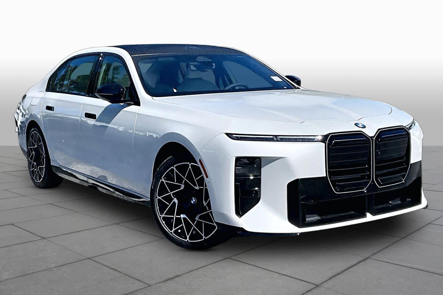 New 2027 BMW 740i w/ Executive Package RWD image 2