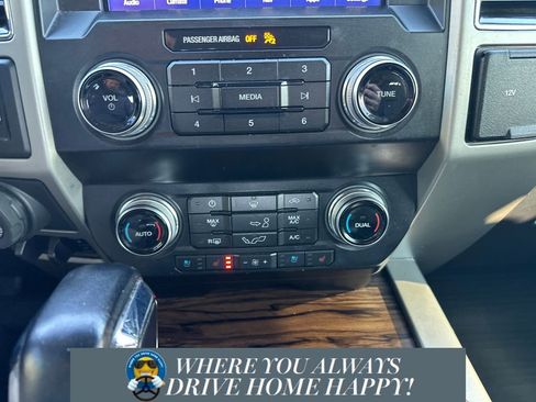 Used 2019 Ford F150 Lariat w/ Equipment Group 502A Luxury image 17