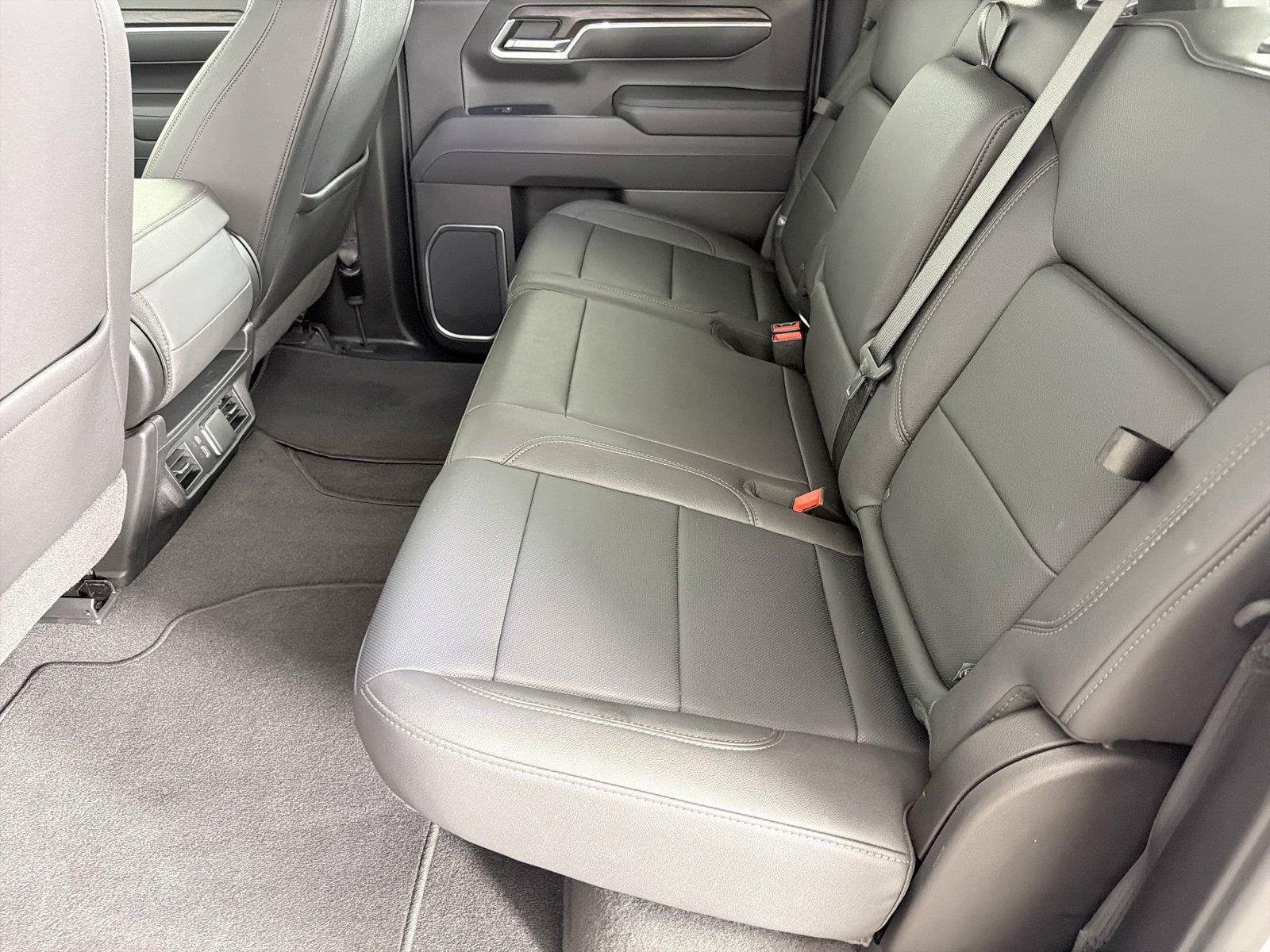 Certified 2026 GMC Sierra 1500 SLT AWD/4WD image 18