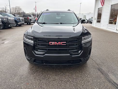 Certified 2023 GMC Acadia SLE w/ Driver Convenience Package image 2