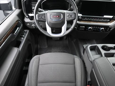 Used 2026 GMC Sierra 3500 SLE w/ SLE Value Package AWD/4WD image 14