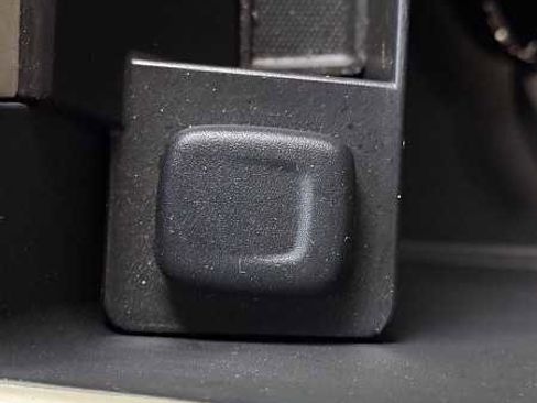 Used 2015 GMC Yukon Denali w/ Touring Package image 44