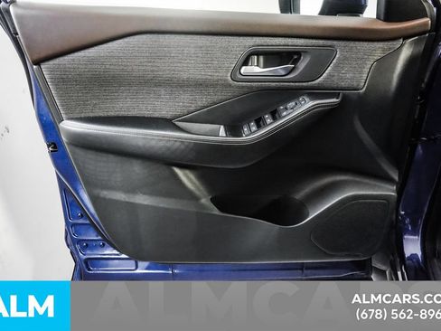 Used 2023 Nissan Rogue SV FWD image 47