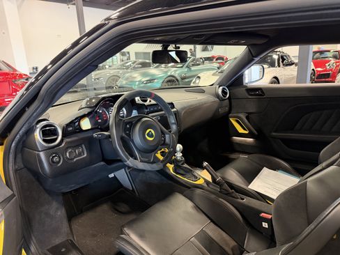 Used 2020 Lotus Evora RWD image 5