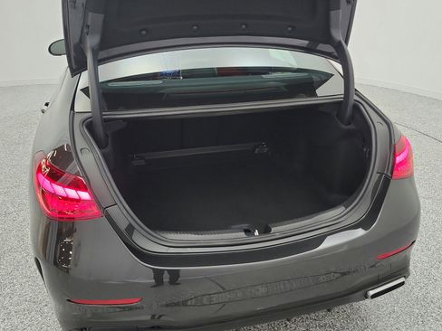 Used 2024 Mercedes-Benz C 300 Sedan image 27