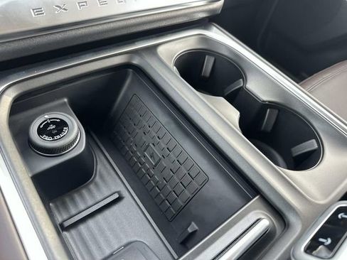 New 2025 Ford Expedition Platinum w/ Platinum Ultimate Package image 35