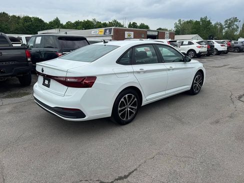 Used 2025 Volkswagen Jetta Sport FWD image 3
