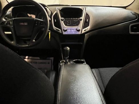 Used 2017 GMC Terrain SLE image 13