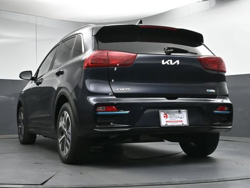 Used 2022 Kia Niro EX Premium image 28