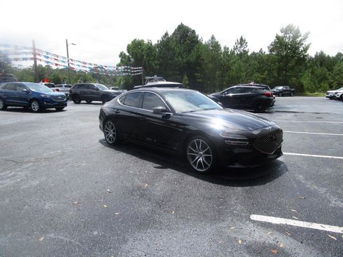 Used 2022 Genesis G70 2.0T w/ Prestige Package RWD image 5