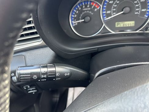 Used 2011 Subaru Forester 2.5X Limited image 39