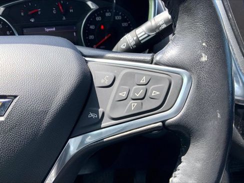 Used 2022 Chevrolet Equinox Premier AWD/4WD image 18