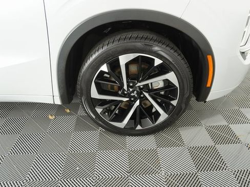 Used 2022 Mitsubishi Outlander SEL image 15