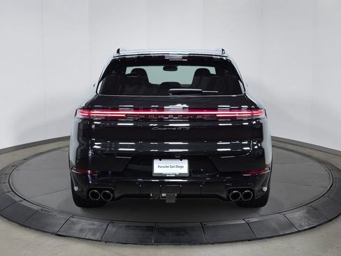 New 2026 Porsche Cayenne GTS AWD/4WD image 6