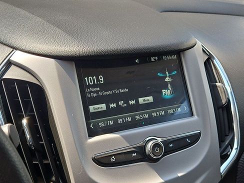 Used 2018 Chevrolet Cruze LS FWD image 13