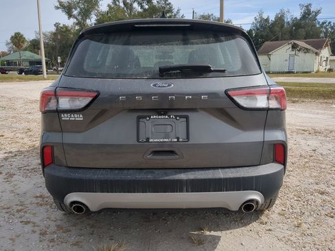 Used 2022 Ford Escape S image 5