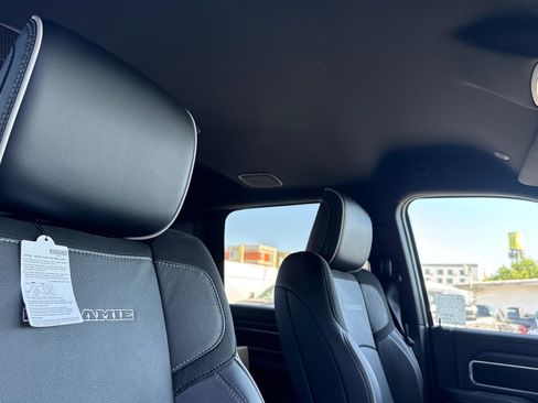 New 2026 RAM 2500 Laramie AWD/4WD image 15