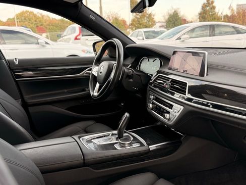 Used 2019 BMW 740i 740i w/ M Sport Package image 30