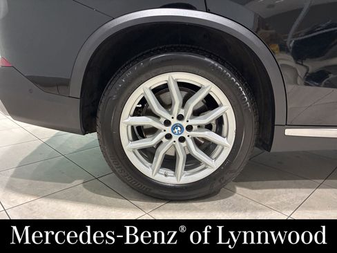Used 2023 BMW X5 xDrive45e w/ Parking Assistance Package AWD/4WD image 13