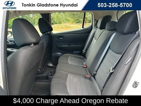 Used 2025 Nissan Leaf S FWD image 13