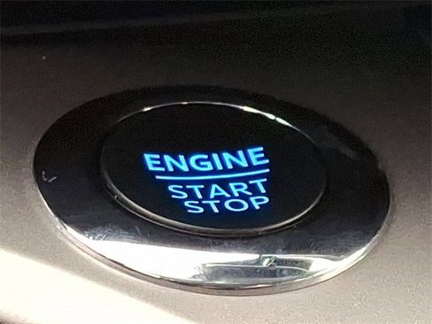 Used 2023 Ford Explorer XLT w/ Equipment Group 202A image 24