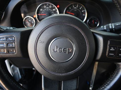 Used 2015 Jeep Wrangler Unlimited Sport w/ Quick Order Package 24S AWD/4WD image 30
