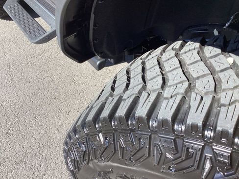 Used 2024 Ford Bronco Big Bend AWD/4WD image 8