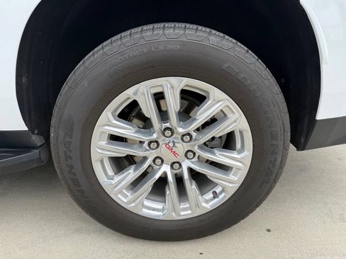 Used 2024 GMC Yukon XL SLE w/ Max Trailering Package AWD/4WD image 7