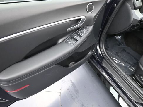 Certified 2025 Hyundai Sonata SEL image 13