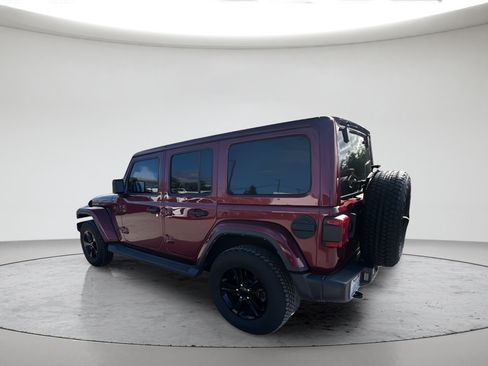 Used 2021 Jeep Wrangler Unlimited Sahara AWD/4WD image 9
