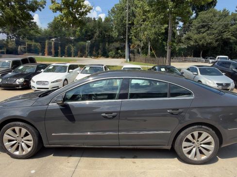 Used 2012 Volkswagen CC Sport FWD image 3