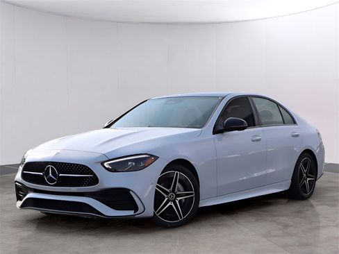 Used 2025 Mercedes-Benz C 300 4MATIC Sedan image 2
