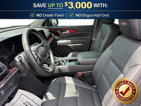 Used 2024 Chevrolet Traverse Z71 AWD/4WD image 14