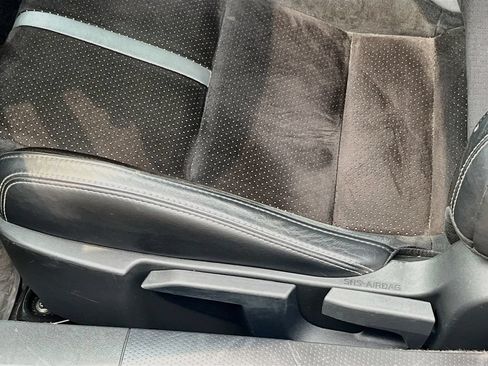 Used 2025 Toyota GR86 Premium w/ ALL Weather Mat Package (TMS) RWD image 19