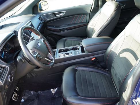 Used 2023 Ford Edge ST-Line w/ Class II Trailer Tow Package AWD/4WD image 16