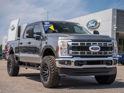 Certified 2025 Ford F250 XLT w/ 360-Degree Camera Package AWD/4WD image 1