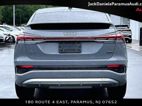 Used 2023 Audi Q4 e-tron Premium Plus w/ Premium Plus AWD/4WD image 4