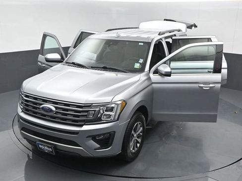 Used 2020 Ford Expedition XLT image 26