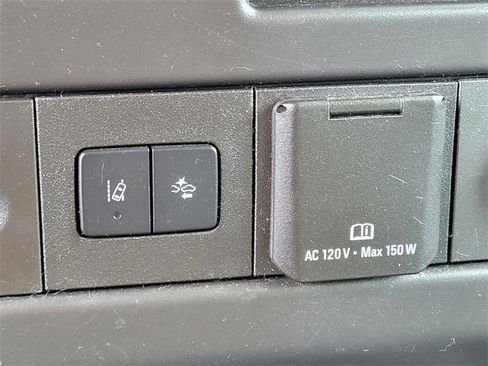 Used 2019 GMC Savana 3500 Extended w/ Driver Convenience Package image 15